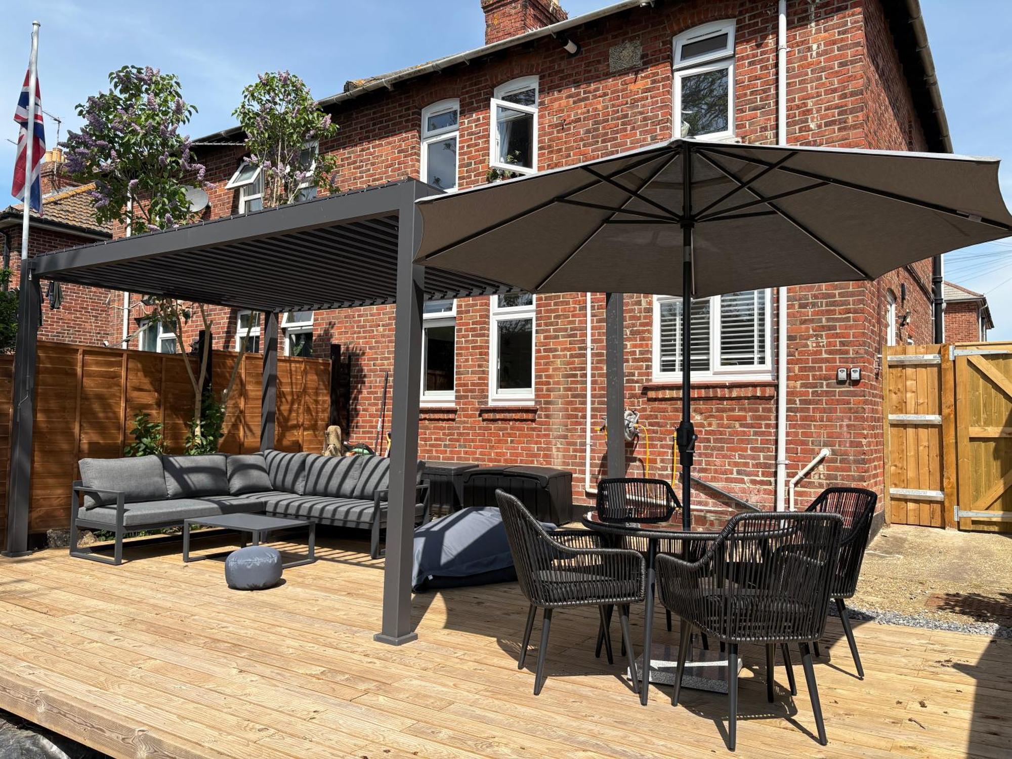 Urban Escape Entire Apartment Near Uni And Hospital Southampton Bagian luar foto